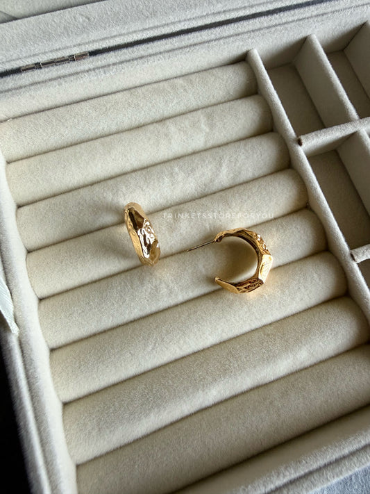 Molten Hoops