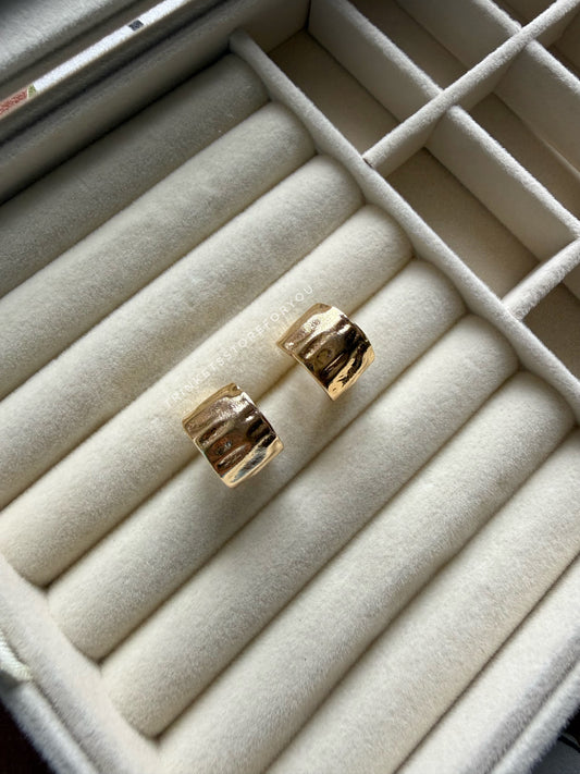 Golden Bloc Studs