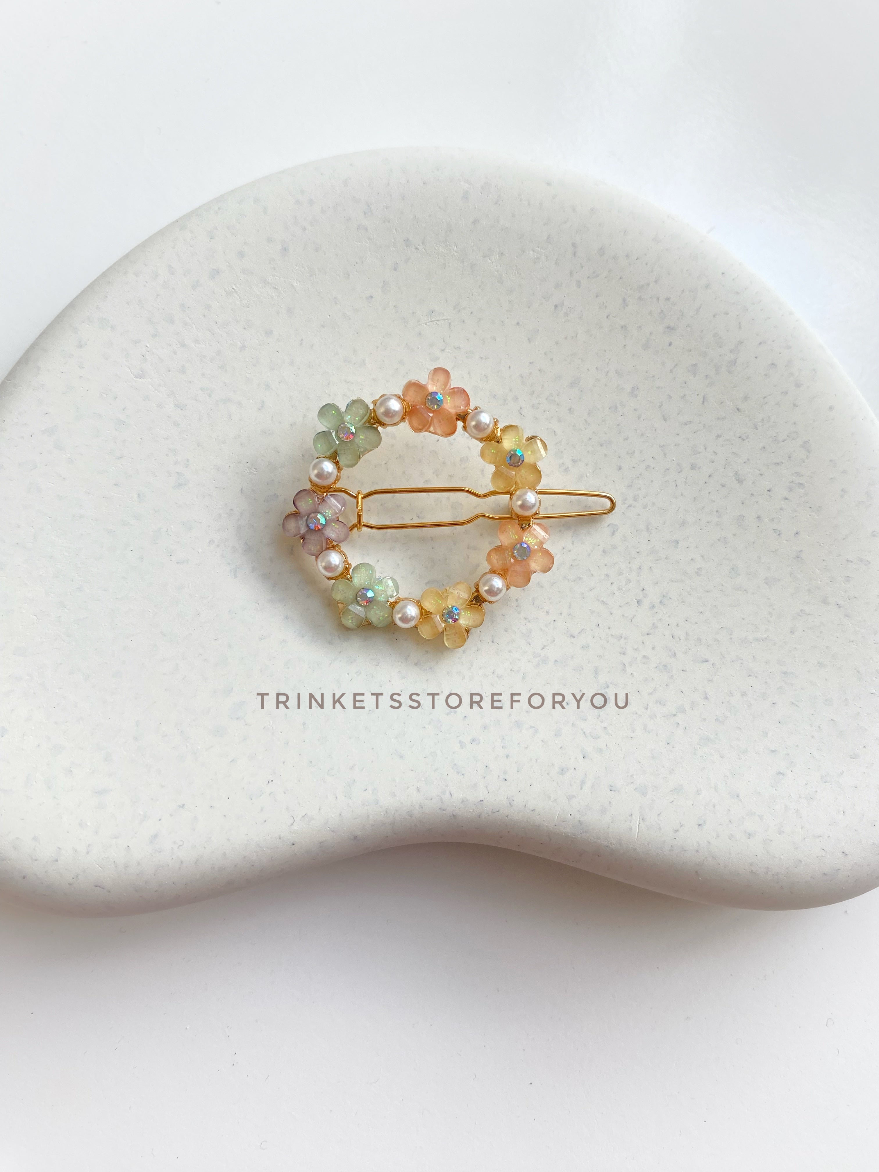 Floral hair pin
