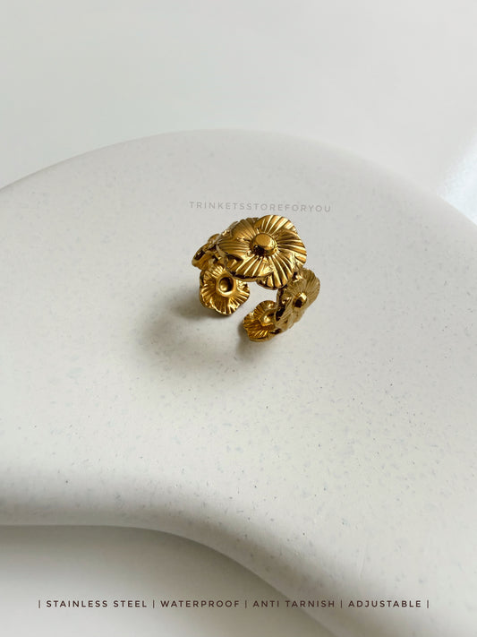Floral Fingerring
