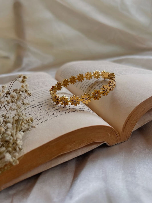 Daisy flower KADA