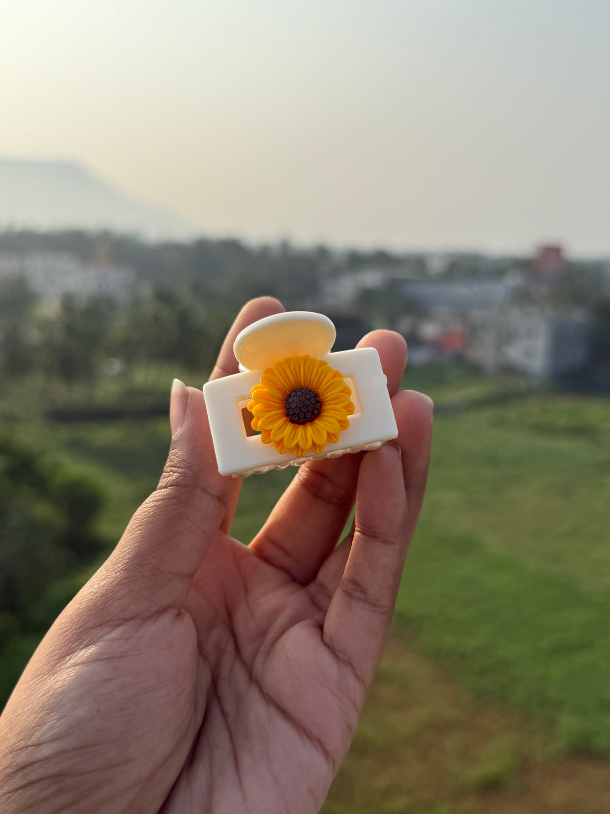 Sunflower Clutch