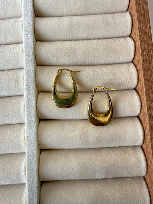 Huggie Hoops
