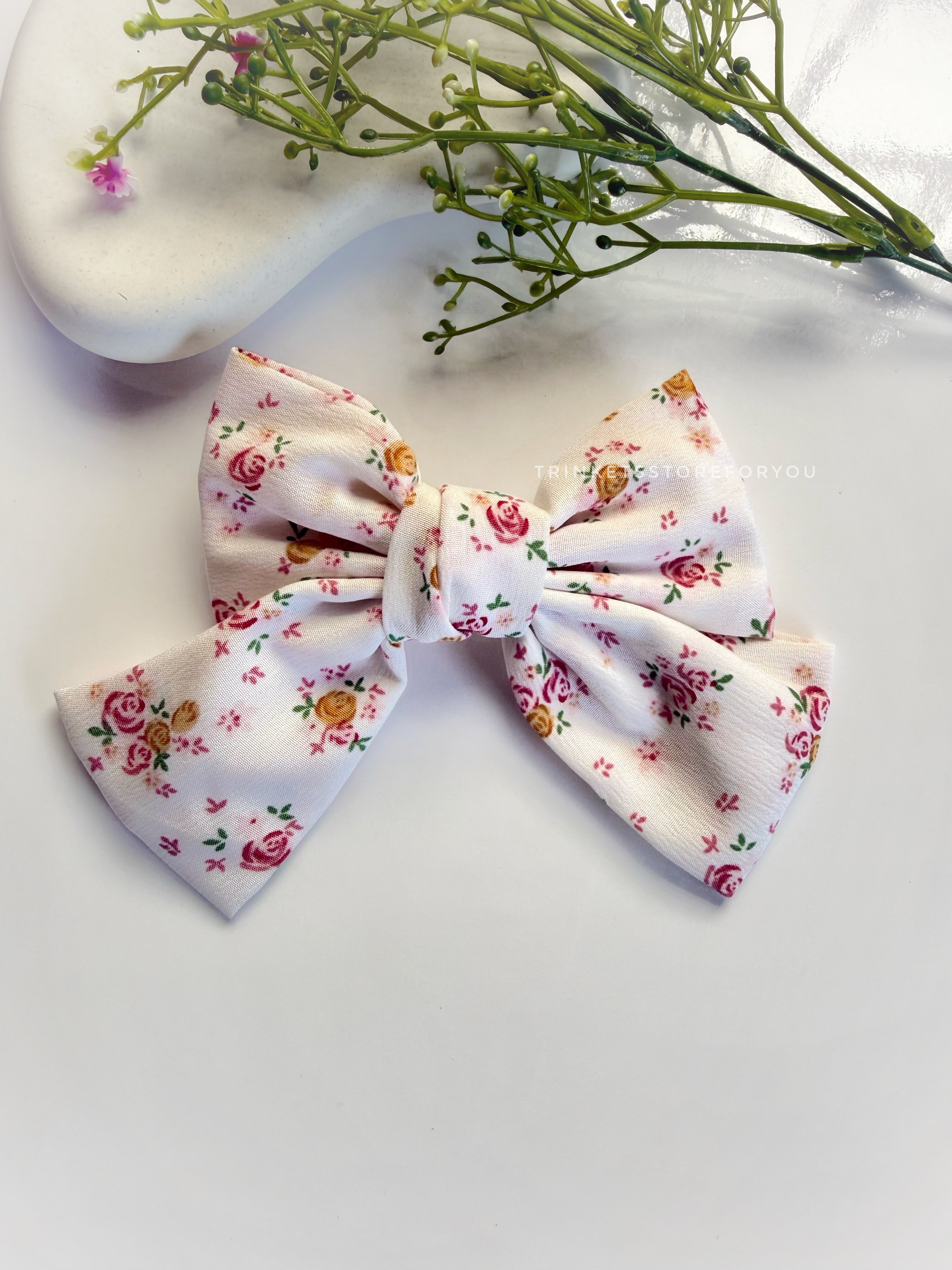 Ivory Garden Bow Clip