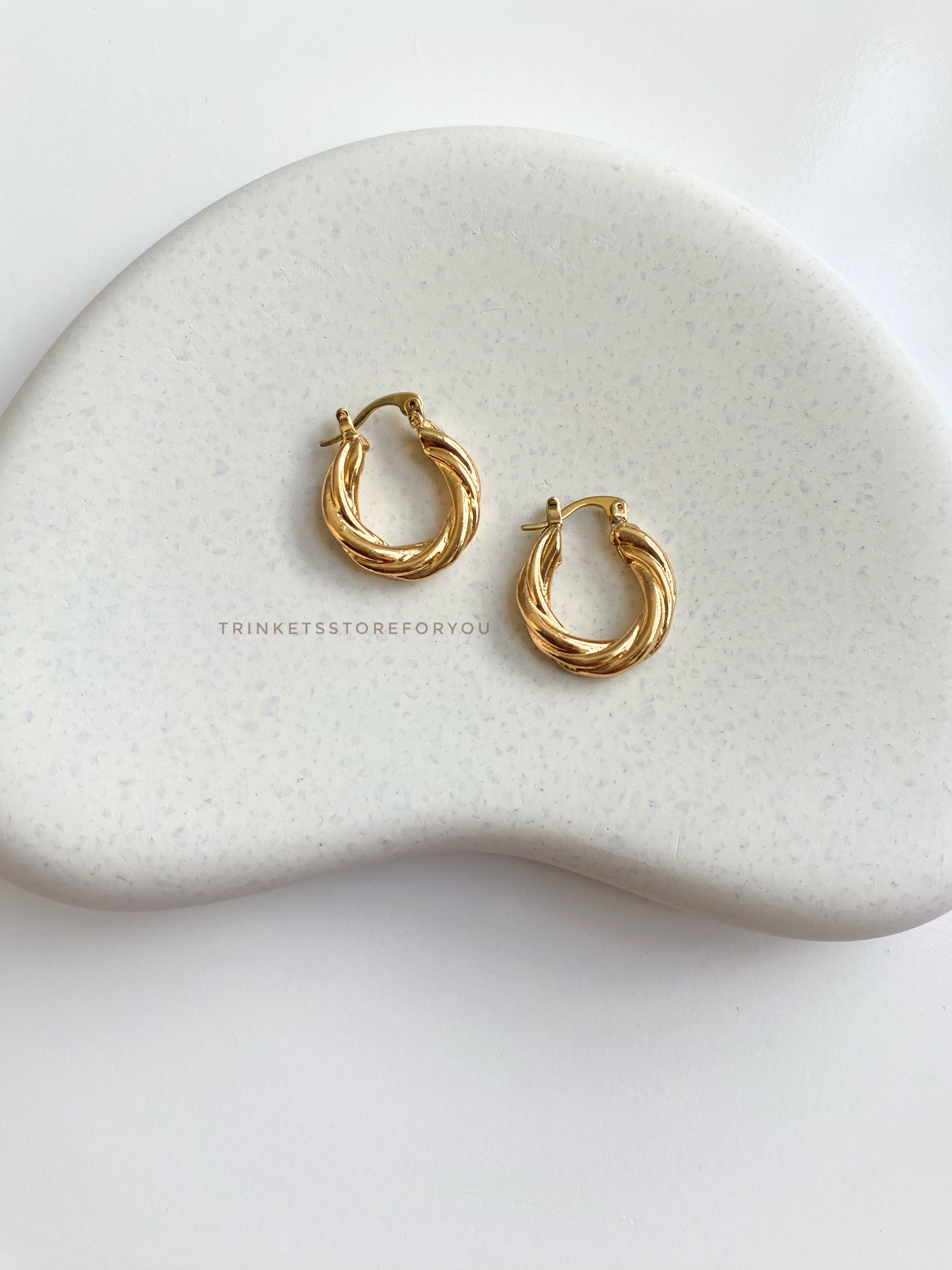 Luna Twister Hoops