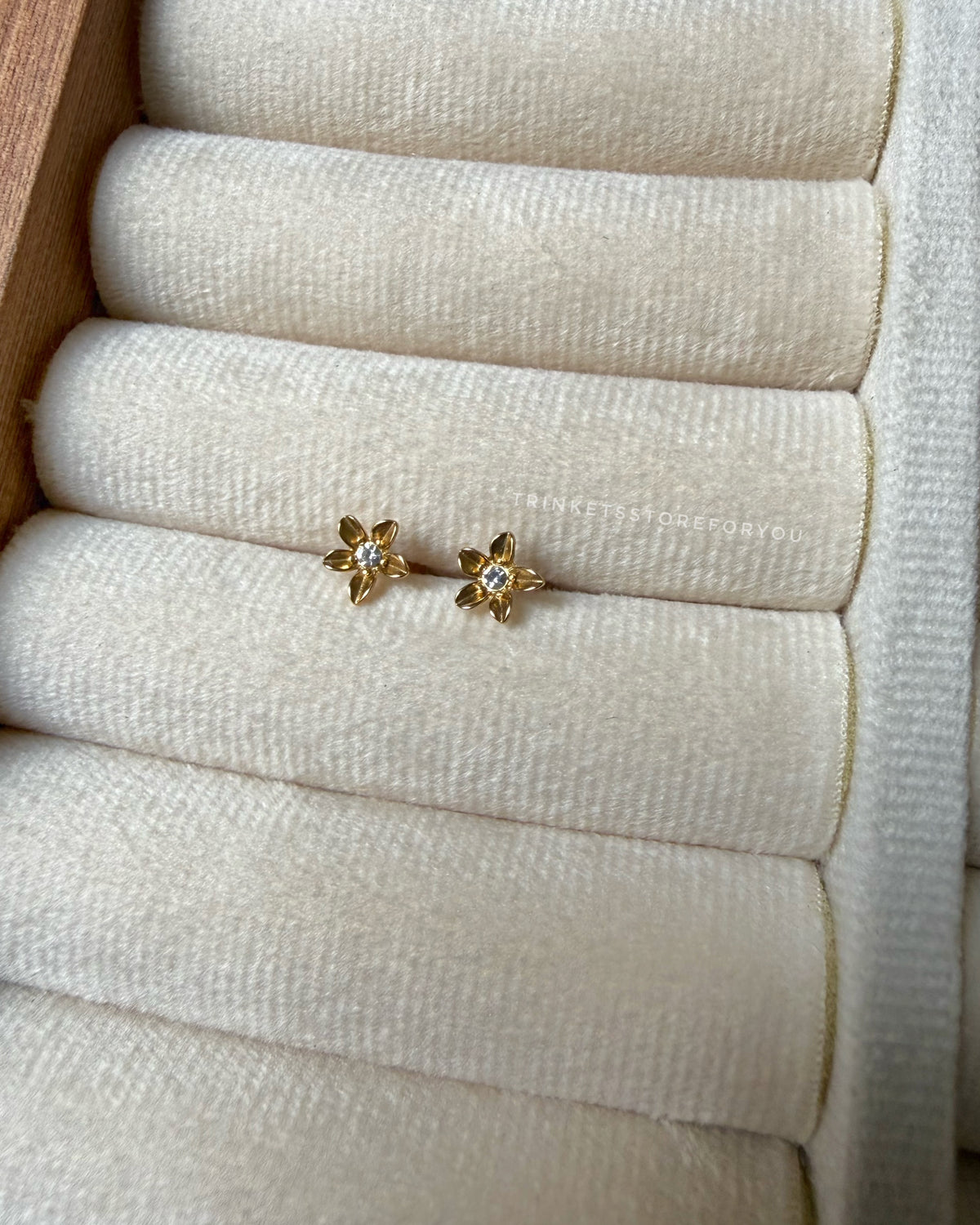 Sunpetal Studs