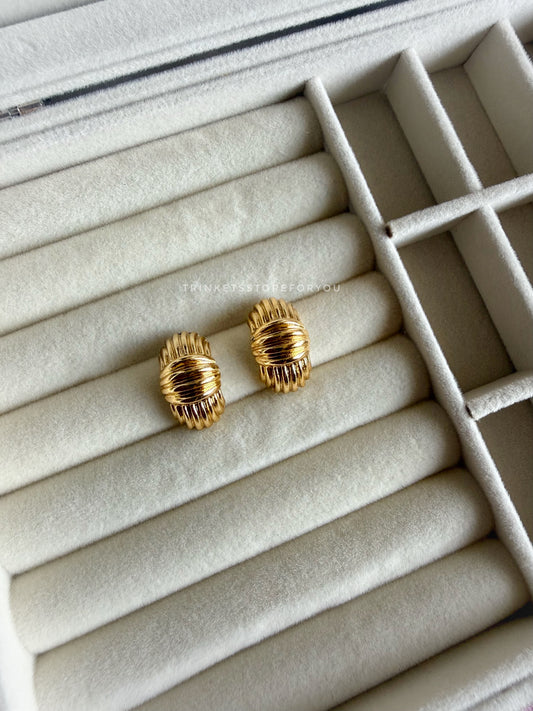Grid Knot Studs