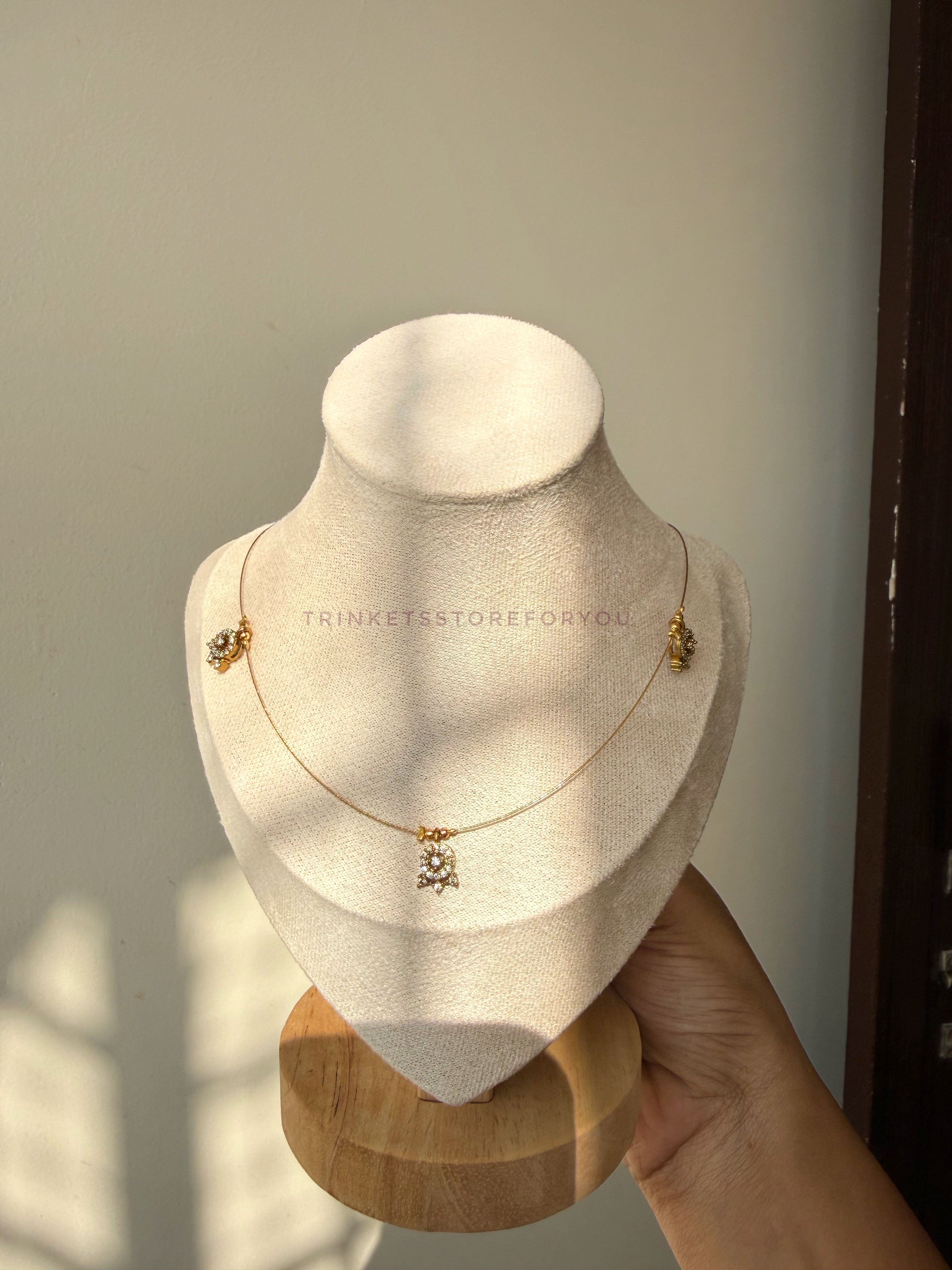 Anvi Invisible Chain