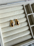 Teardrop studs