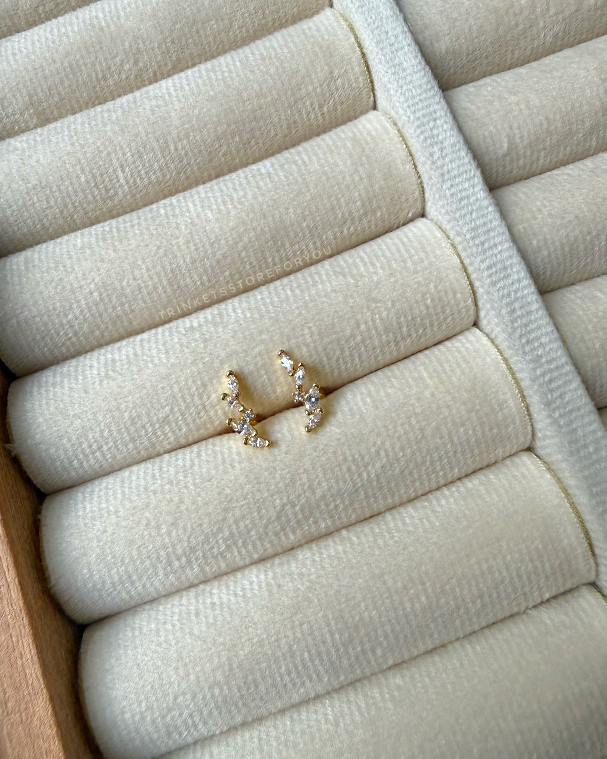 Vine Leaf Studs