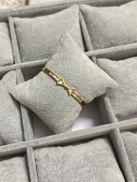Thin Wrist Bow Kada