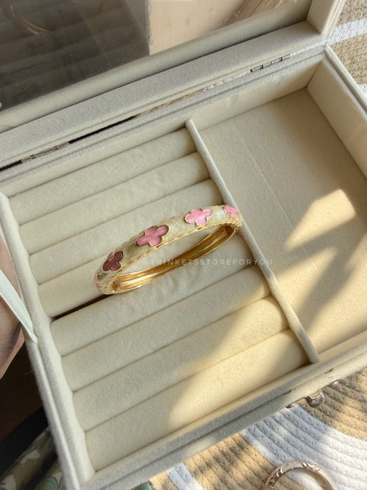 Sweet Clover Bangle