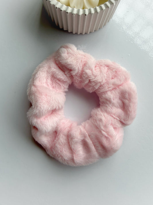 Lite pink Fur Scrunchie