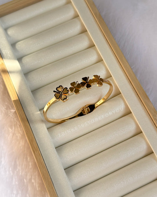 Vibe Clover Kada