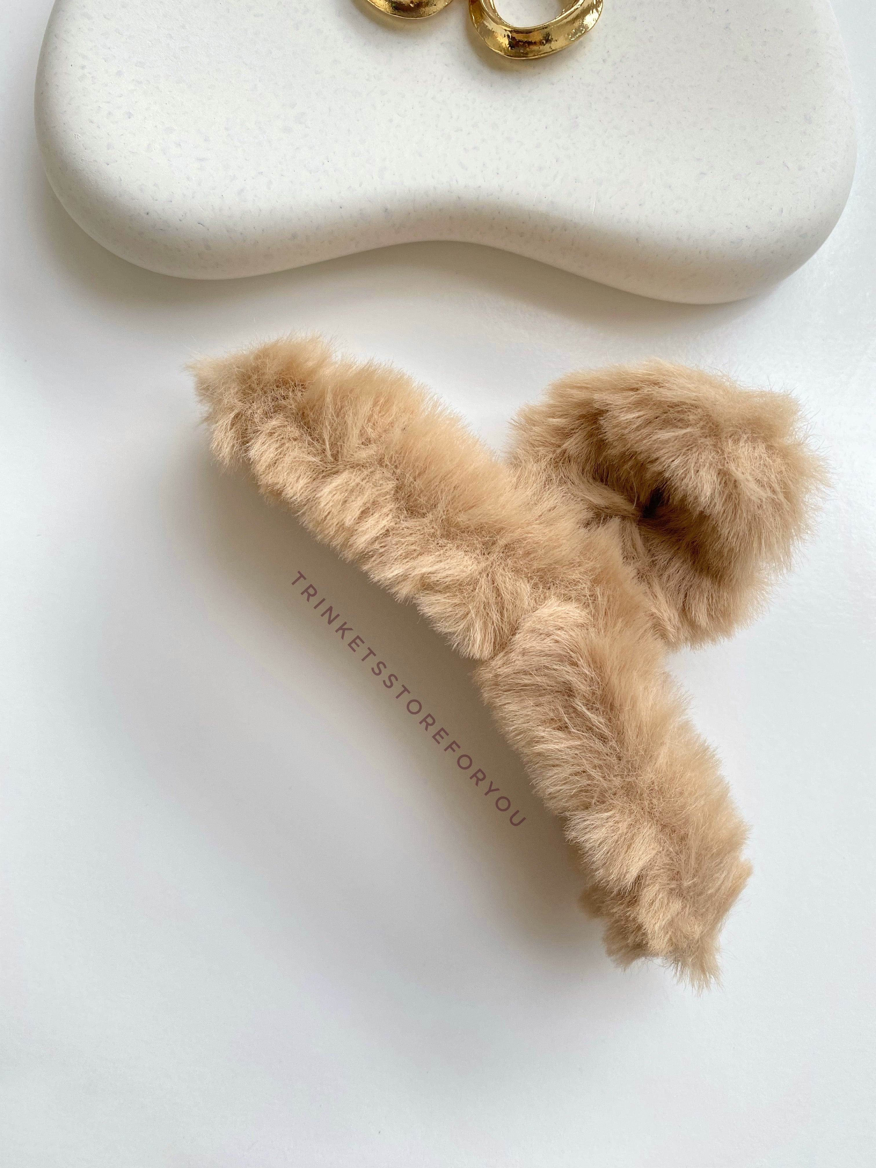 Faux Claw Clutches