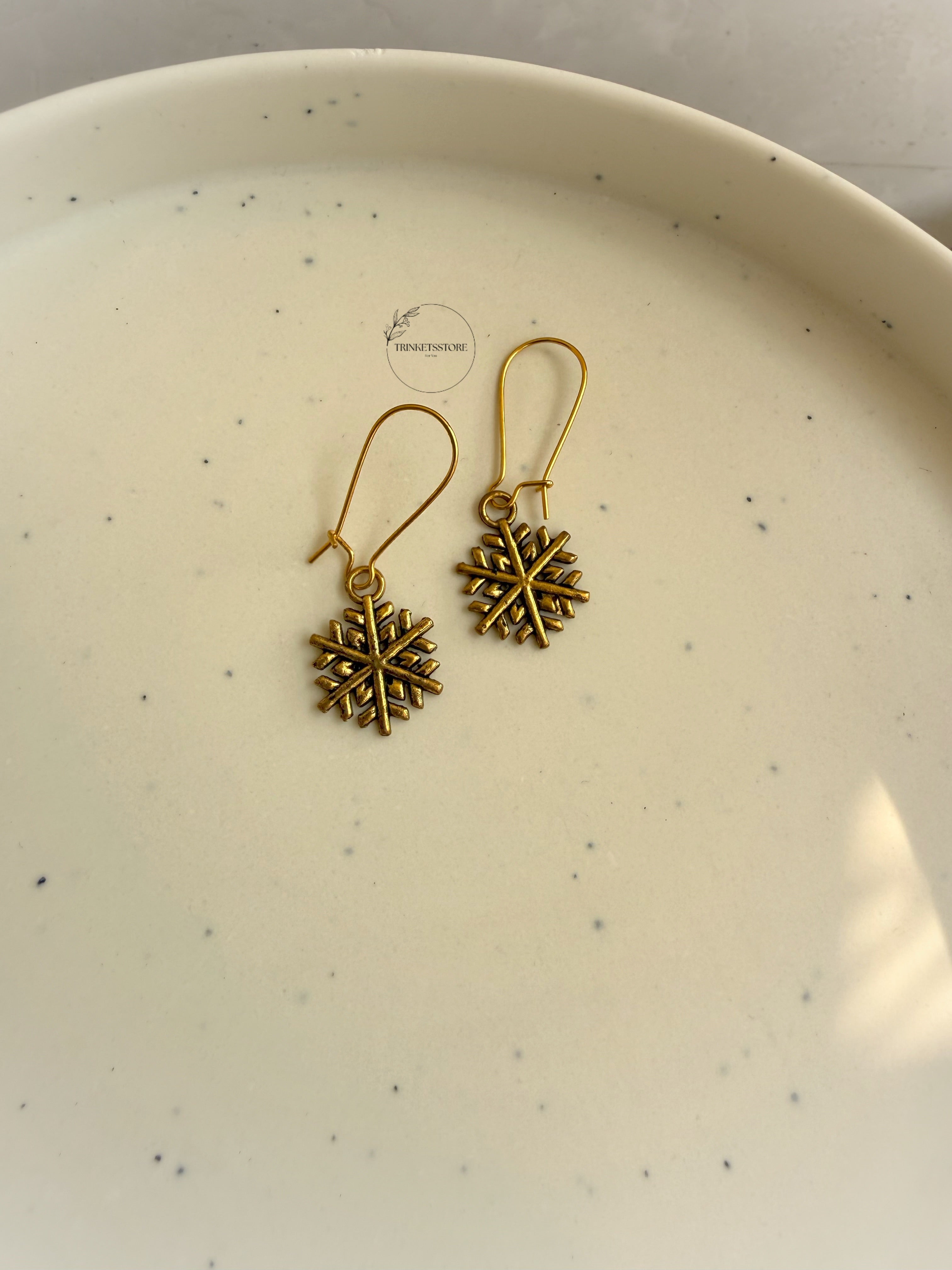Snow Huggies Earrings