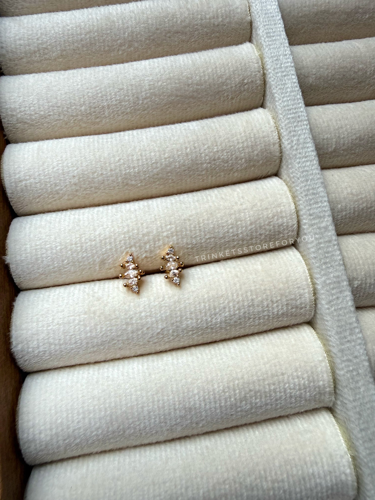 Eloise Ball back studs