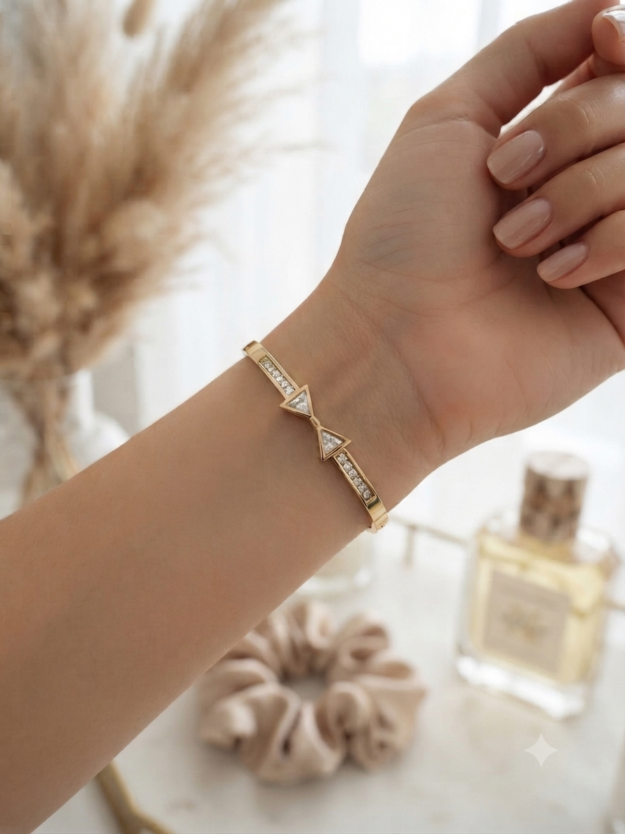 Thin Wrist Bow Kada