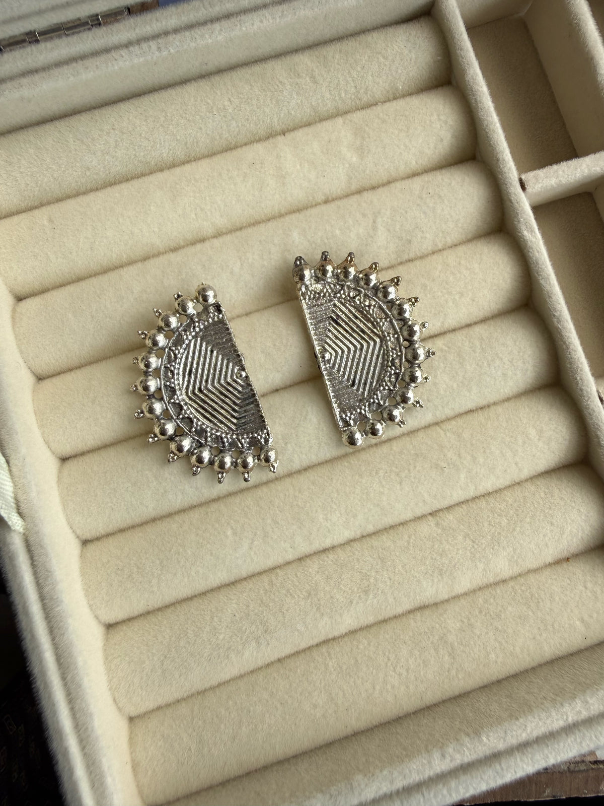 Half moon studs