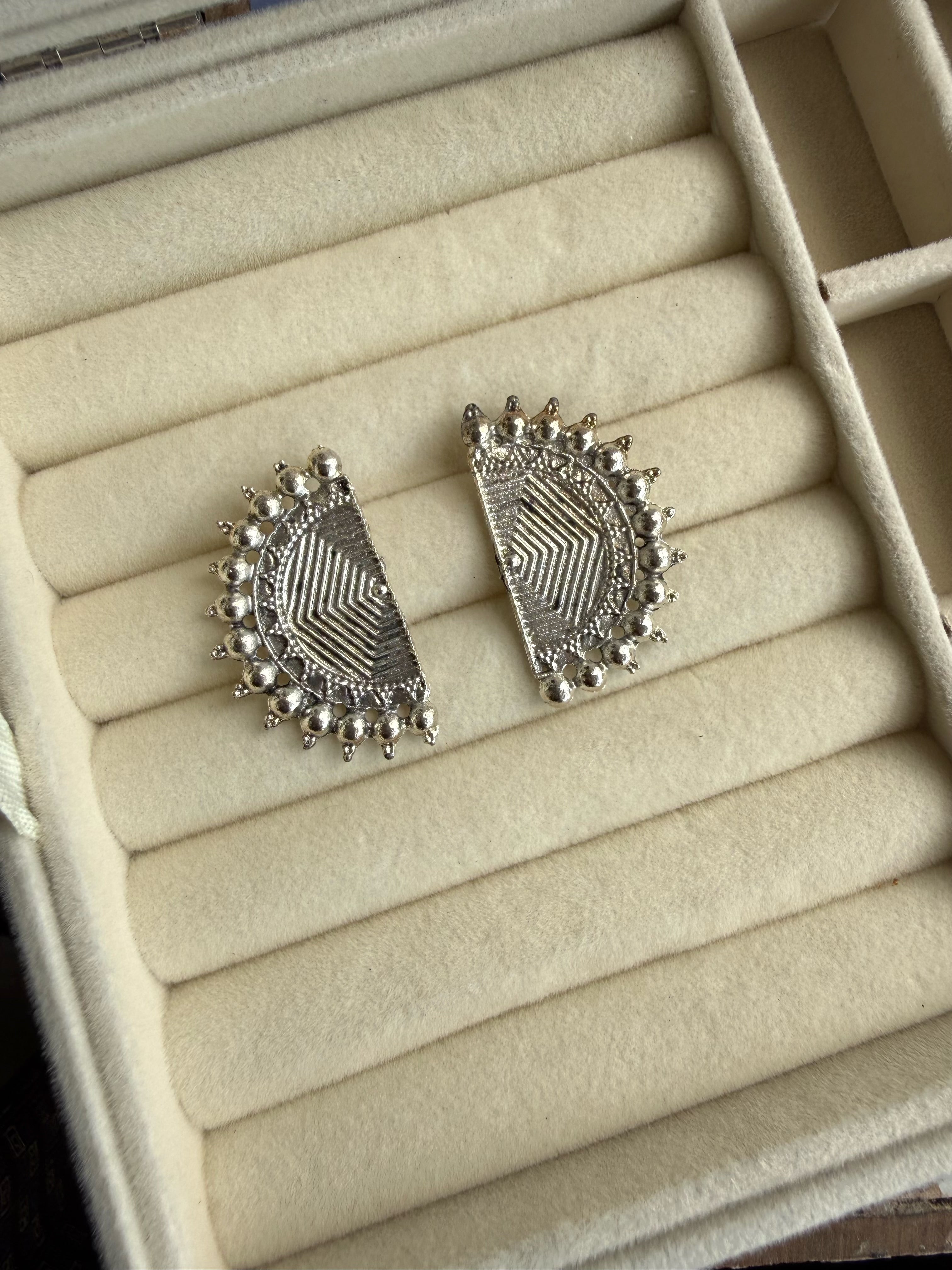 Half moon studs