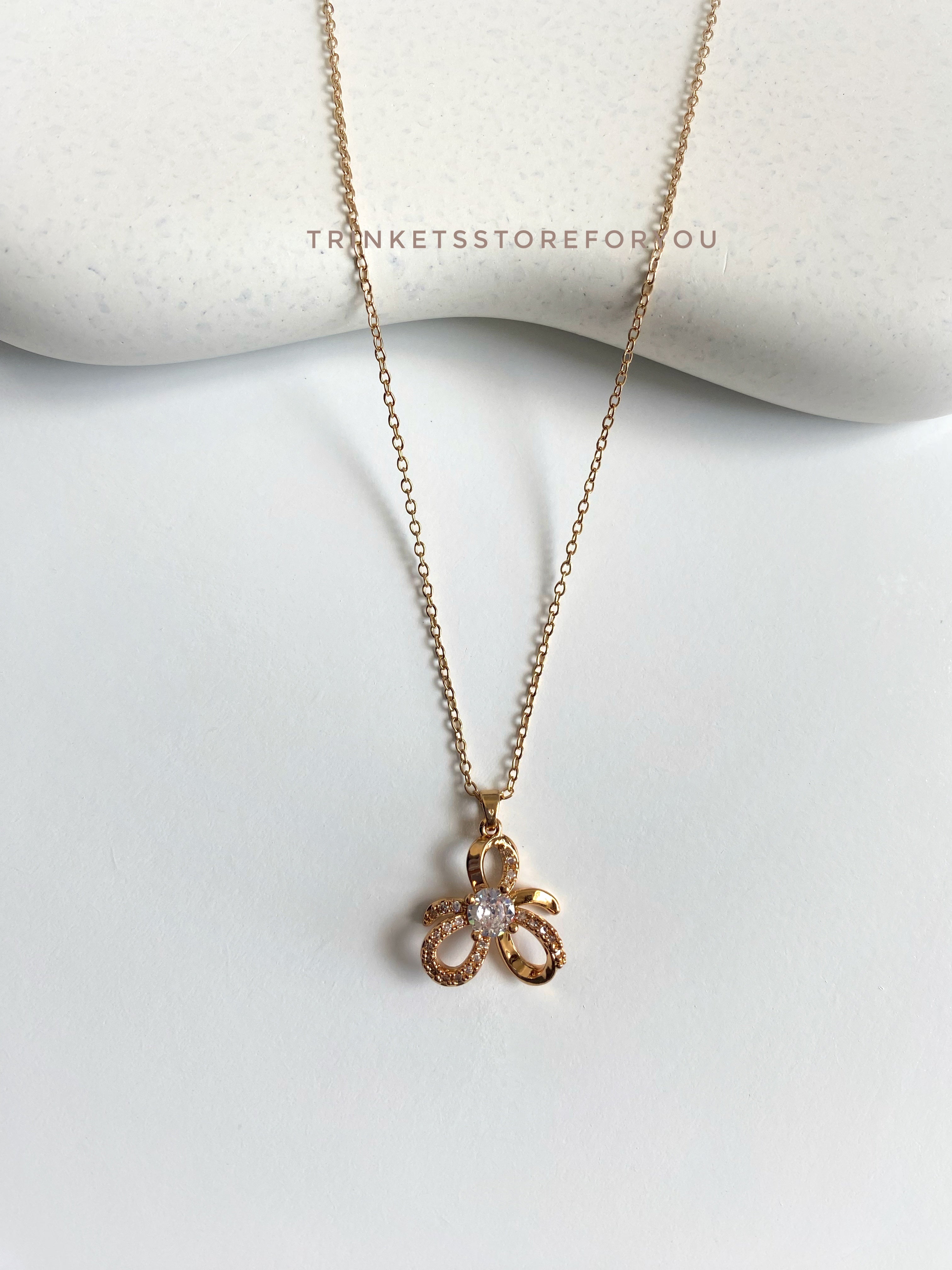 Floral necklace