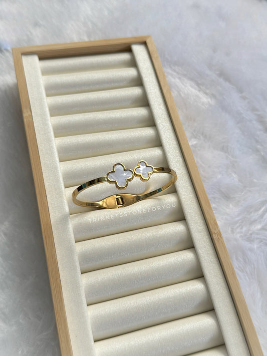Twin Clover KADA