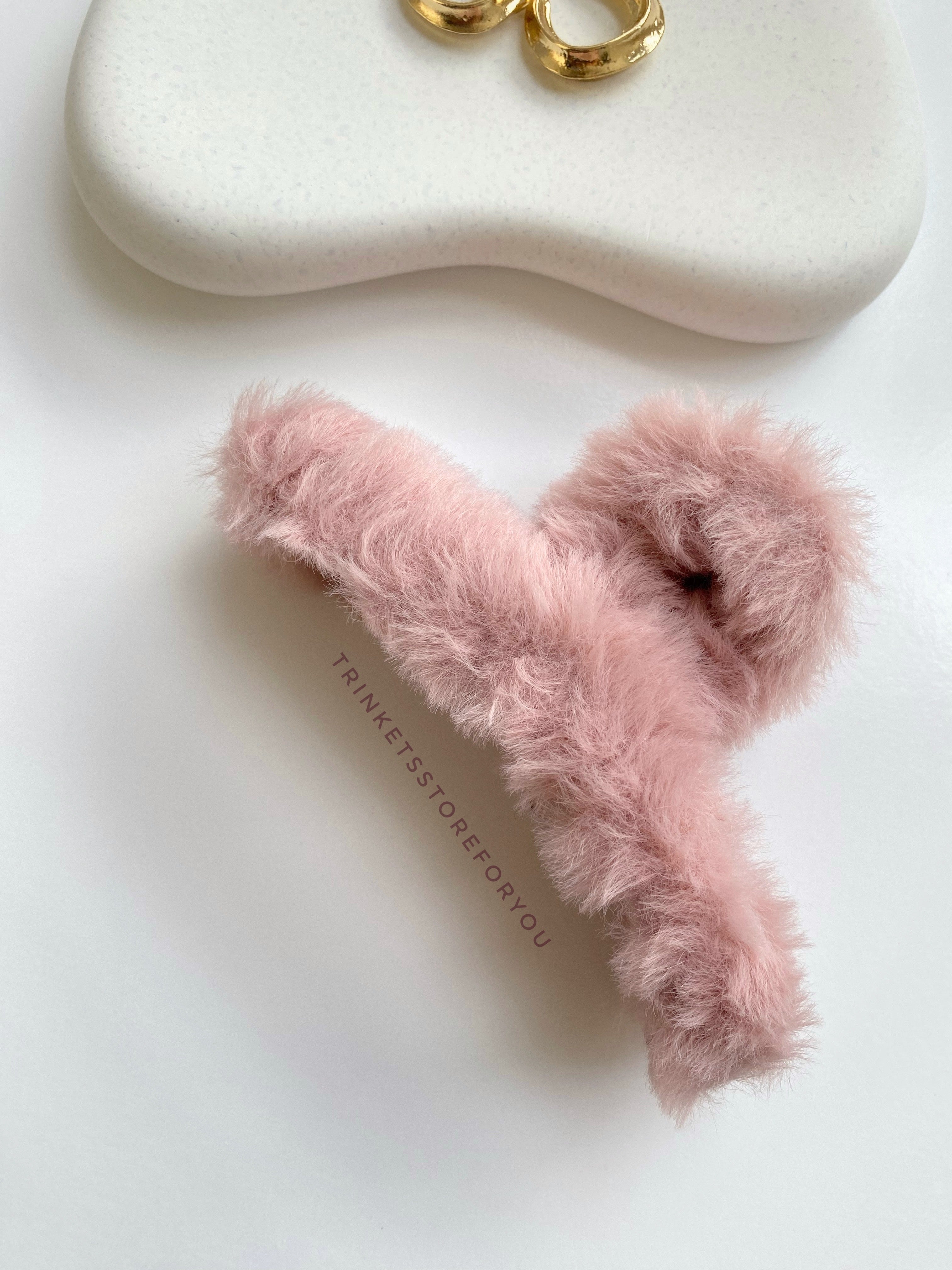 Faux Claw Clutches