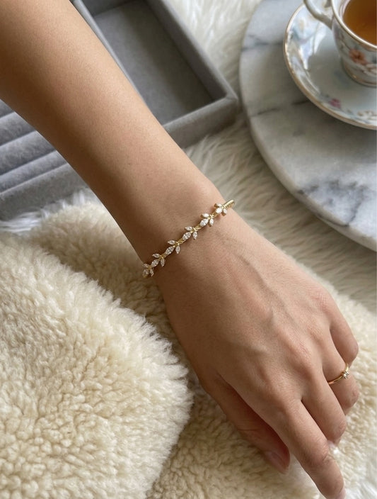 Crystal Tulip Bangle