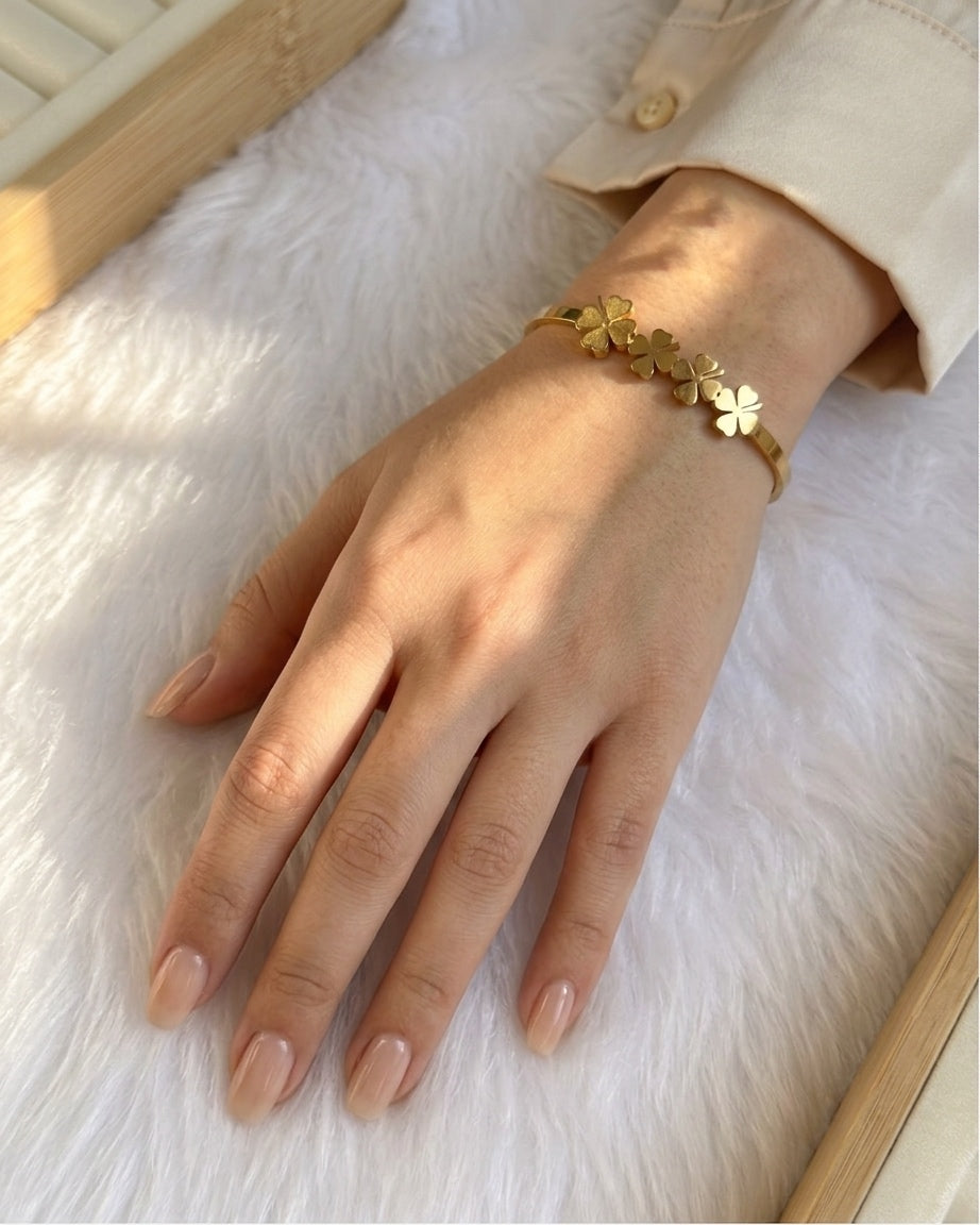Vibe Clover Kada