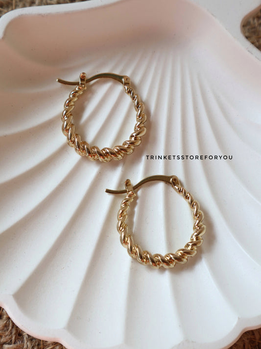 Lavinia Twister Hoops